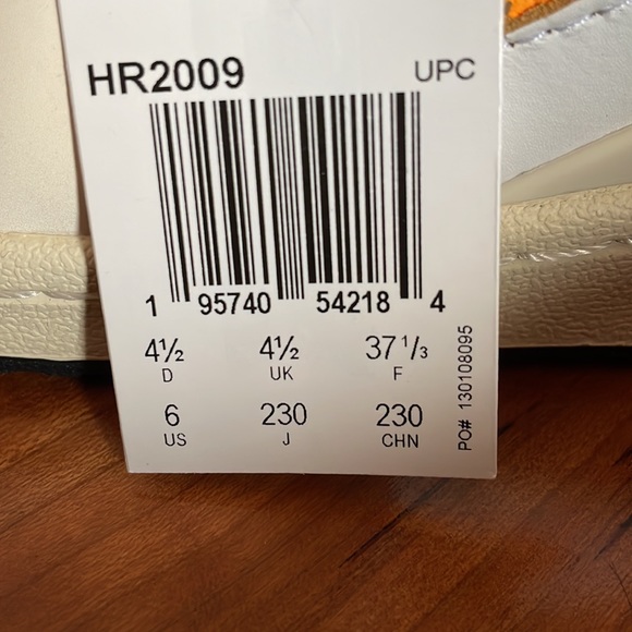 Adidas Forum 84 Low- Off White Orange Rush Purple Tint (size 37) - Picture 5 of 5